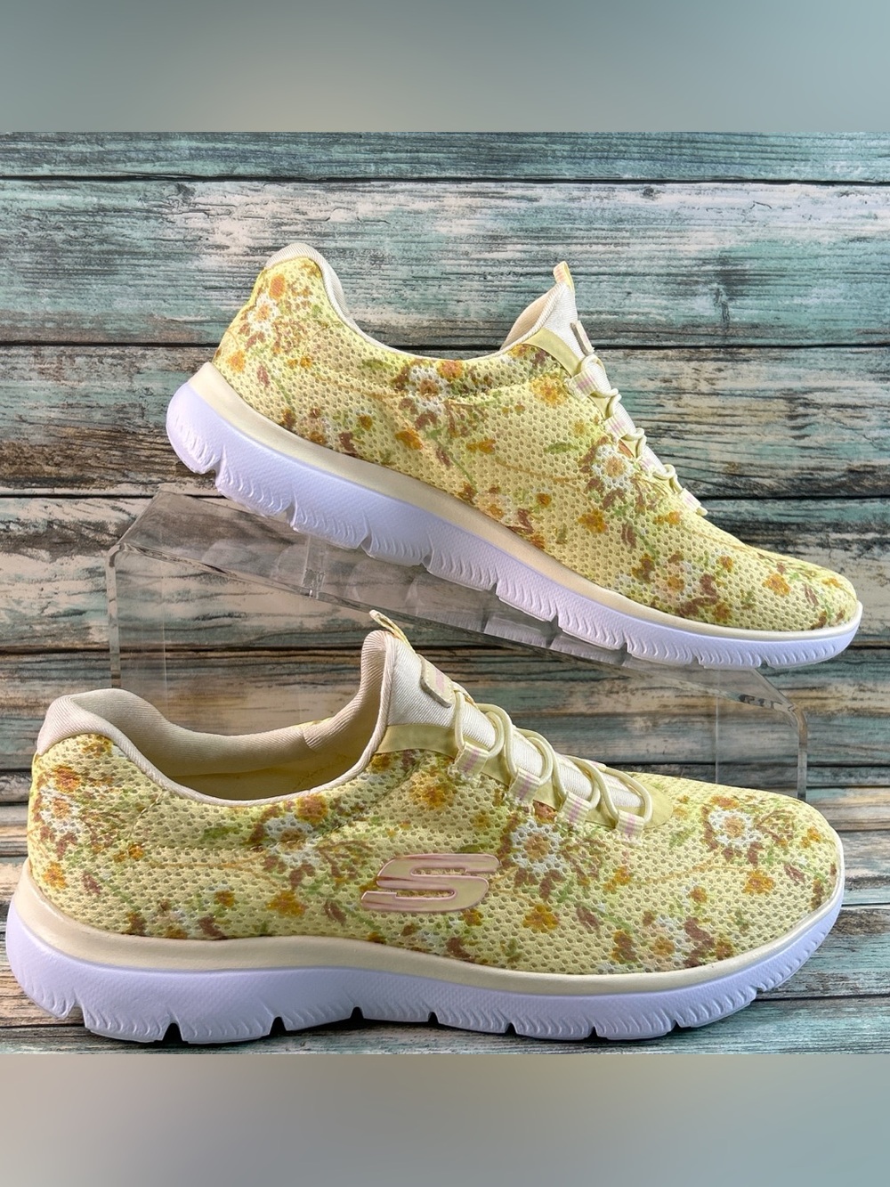 SKECHERS Casual Sneaker 6 Memory Foam Comfort Slip On Walking Shoe Floral Yellow